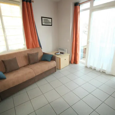 T2 Avec Piscine, Proche Et Centre, Sur - Fr-1-22-316 Daire