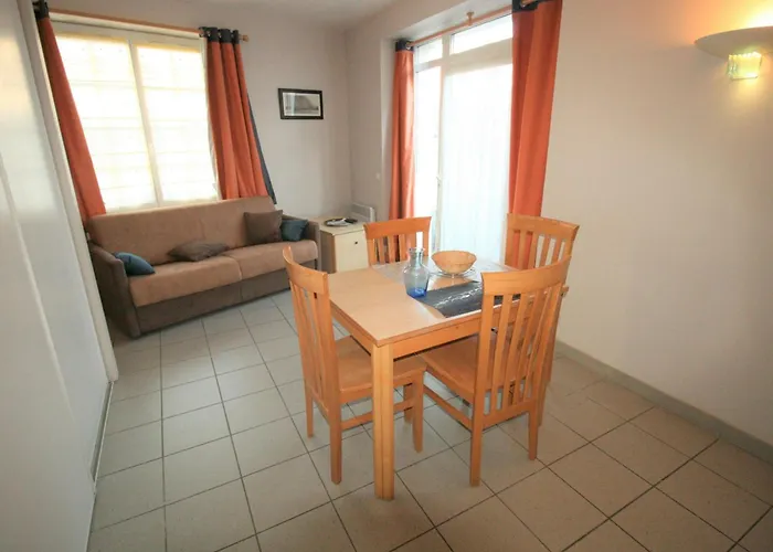 T2 Avec Piscine, Proche Et Centre, Sur - Fr-1-22-316 *